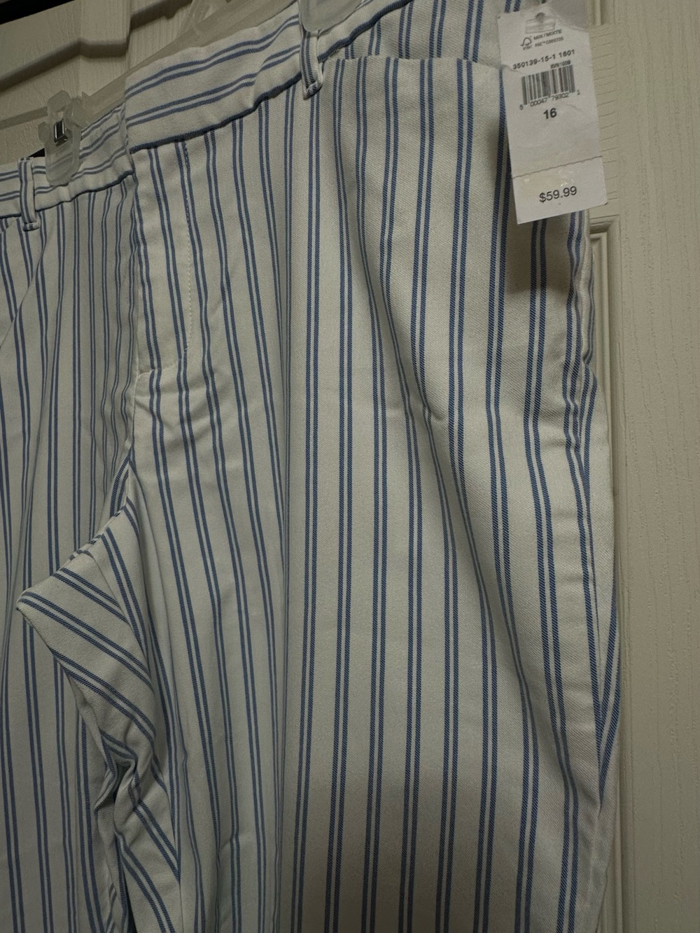 GAP White Pants with Blue Pinstripes skinny ankle pants